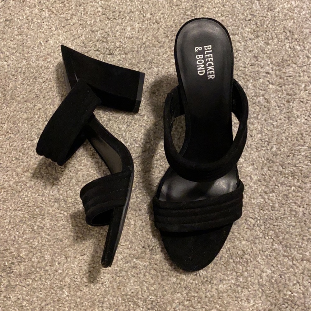 Upper leather suede heel sandals